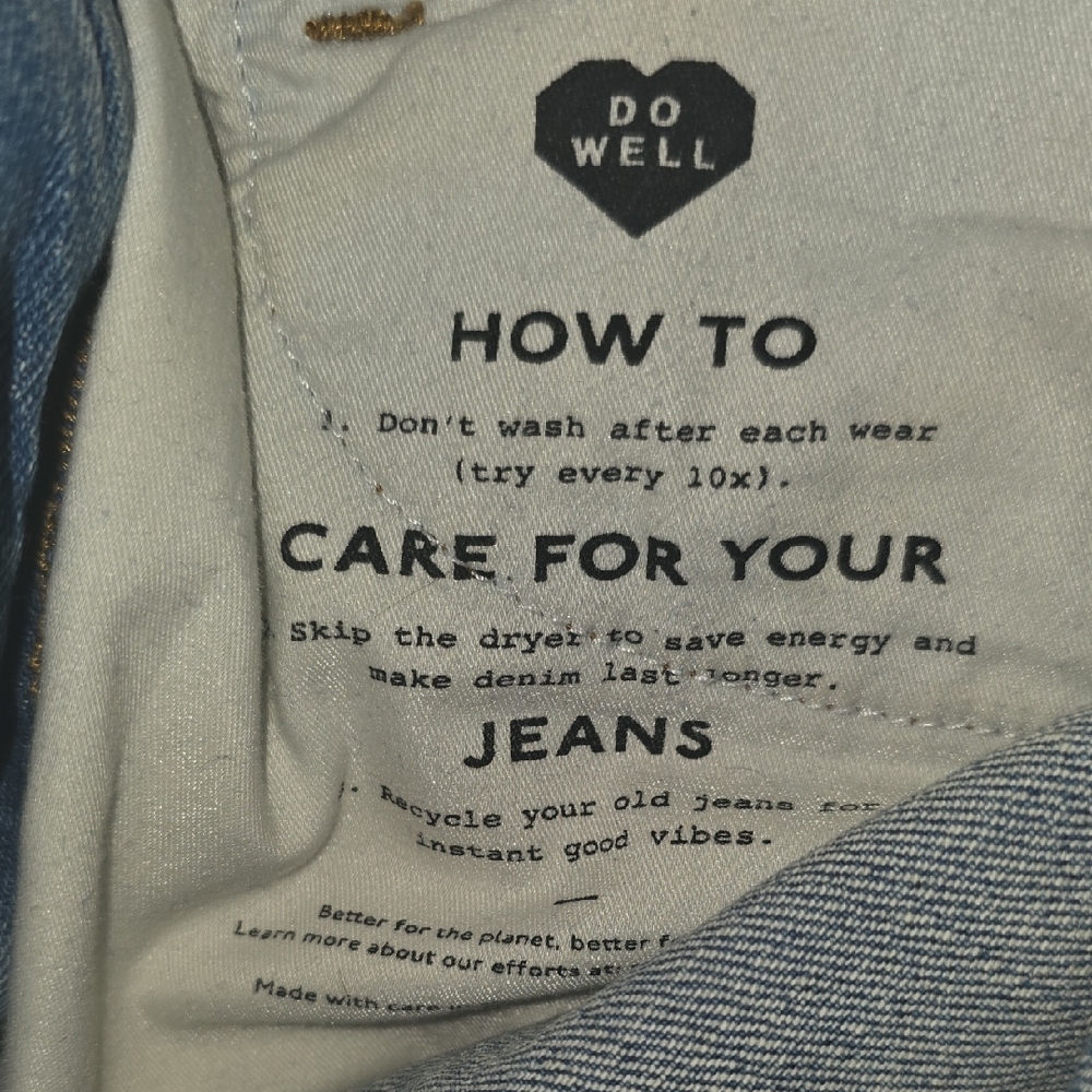 Madewell Cropped Jeans in Classic Blue - Picture 5 of 5